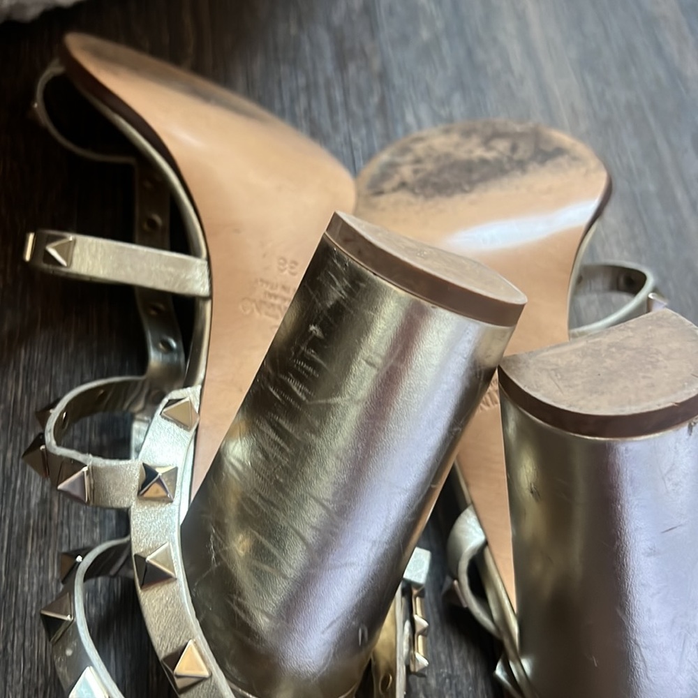Valentino ROCKSTUD ANKLE STRAP SANDAL - Picture 11 of 11